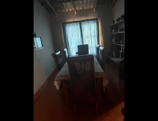 5 BEDROOM HOUSE FOR SALE IN LANGAVILLE